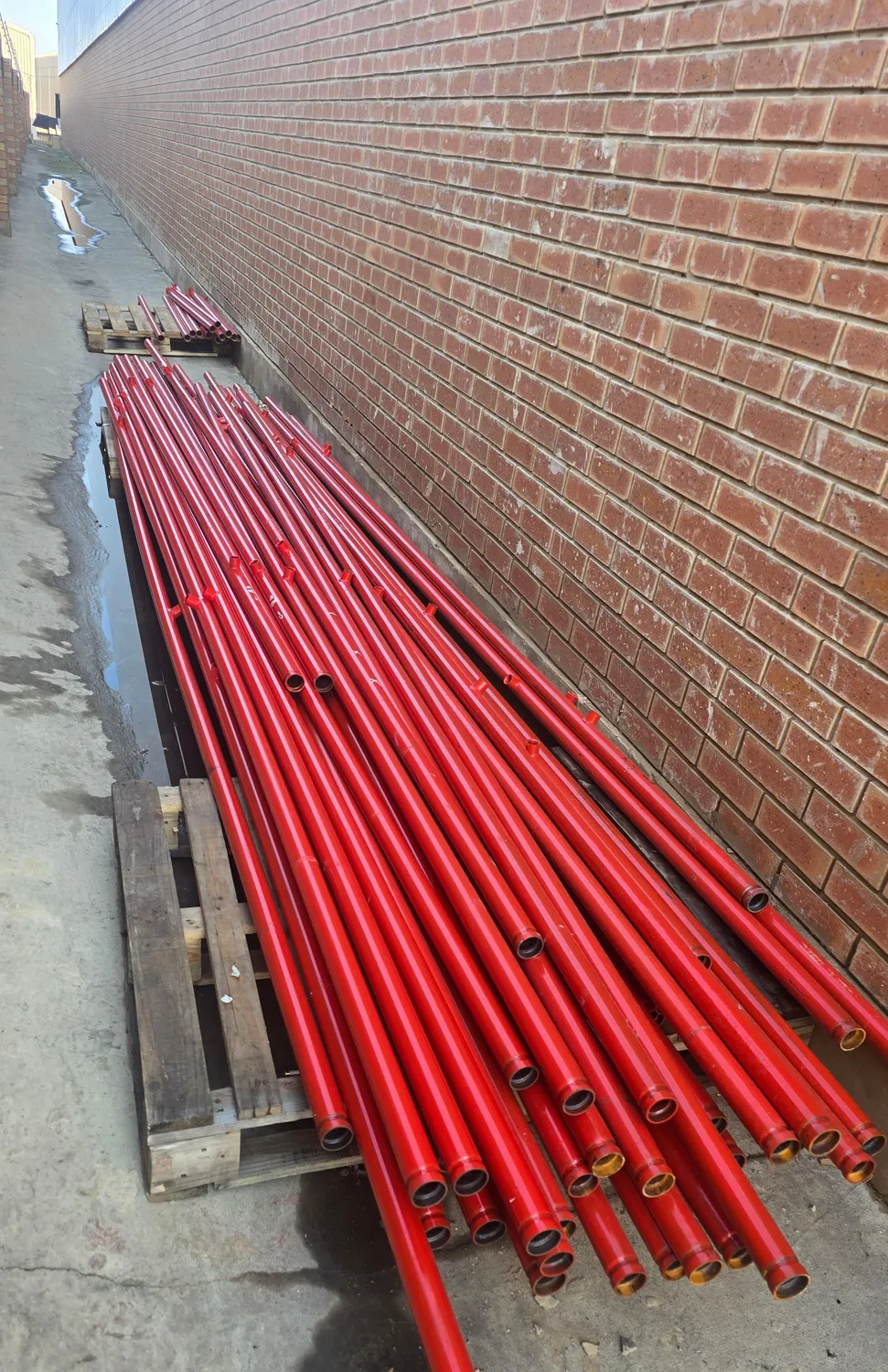 Fire main and sprinkler piping